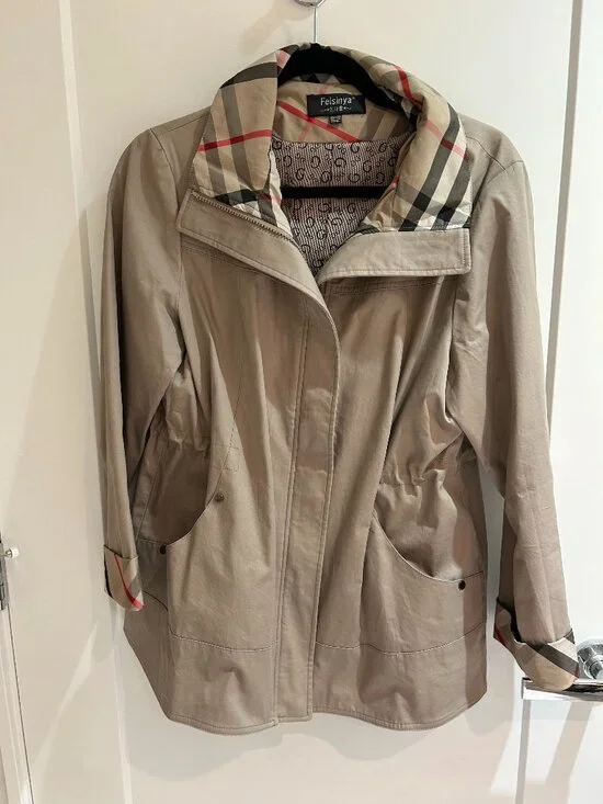 Jacket - Picture 1 of 3